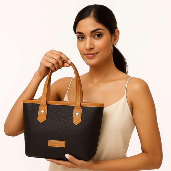 Black-Tan bag LB-003-BLK Posing Model
